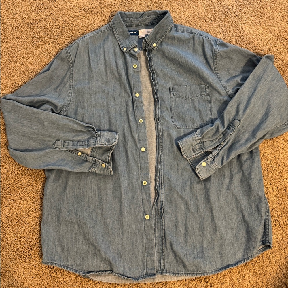 Old Navy Men's Casual Light Blue Button Down Shirt